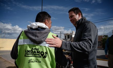 Realiza labores de limpieza Ayuntamiento de Saltillo en callejón de Mirasierra
