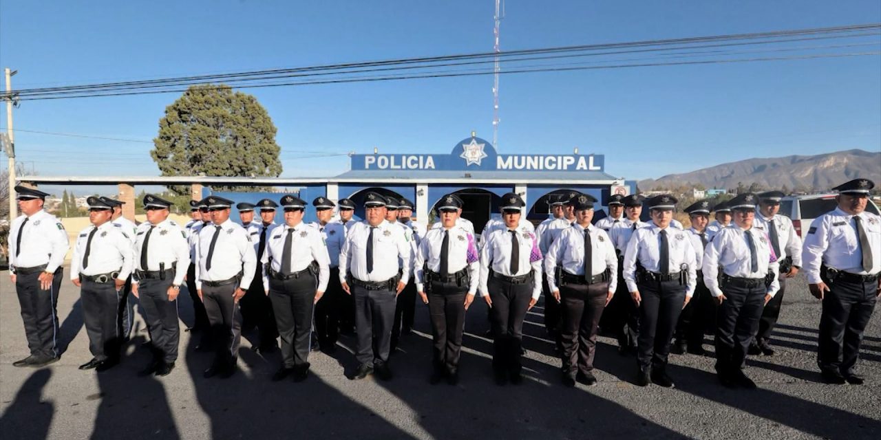 Celebran en Arteaga a los policías