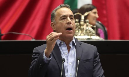 La gasolina sigue subiendo; Morena te mintió: Guillermo Anaya
