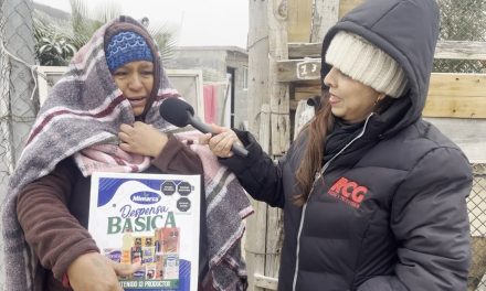 Brinda apoyo Fundación RCG a familias que viven en tejabanes al oriente de Saltillo