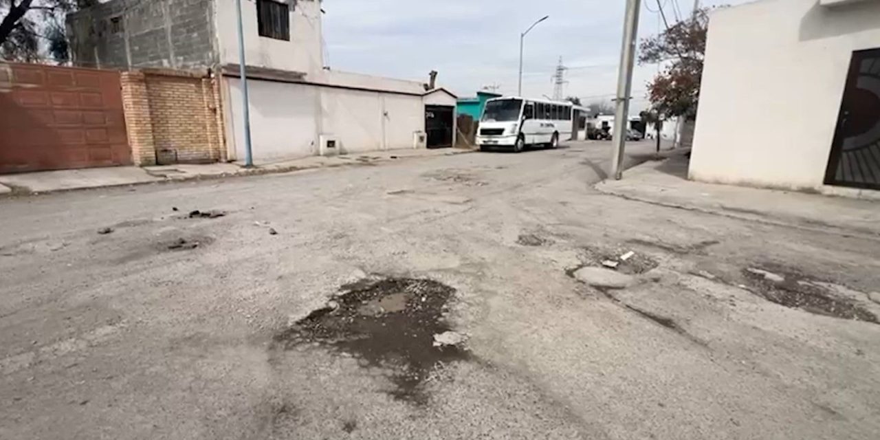 Colonia El Cura de Ramos Arizpe se encuentra inmersa en baches