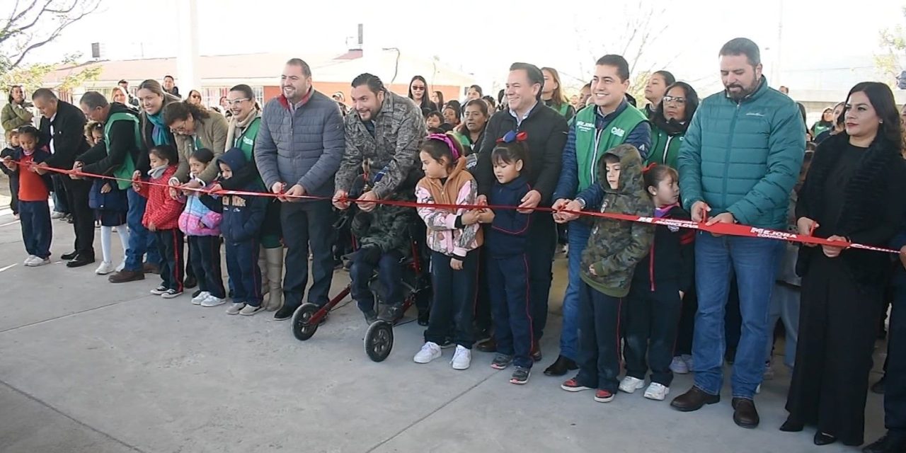 Entregan techo en escuela de Monclova