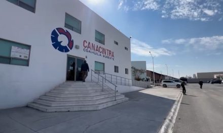 Estrena mesa directiva CANACINTRA