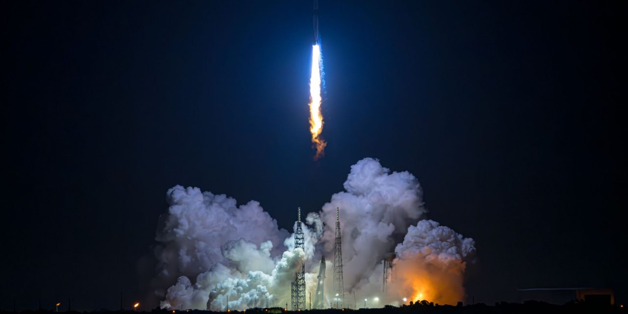 Jeff Bezos lanza su cohete ‘New Glenn’ para competir contra Elon Musk