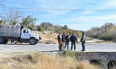 Inicia el Gobierno de Acuña limpieza de arroyo Las Vacas