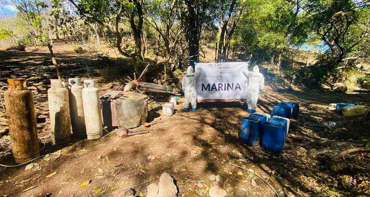 Desmantelan dos laboratorios en Culiacán; aseguran toneladas de químicos