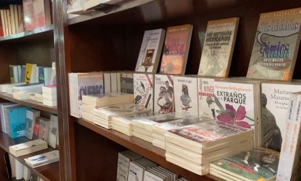 No más de cuatro libros se leen al año en promedio en México