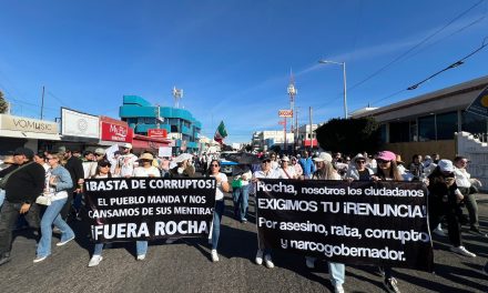 Sinaloenses rechazan la violencia y exigen vivir en paz; marchan en Culiacán