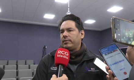 Se va Rodrigo Paredes del IEC
