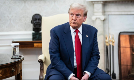 Trump califica de ‘ataque político ilegítimo’ la decisión del juez Merchan sobre su sentencia