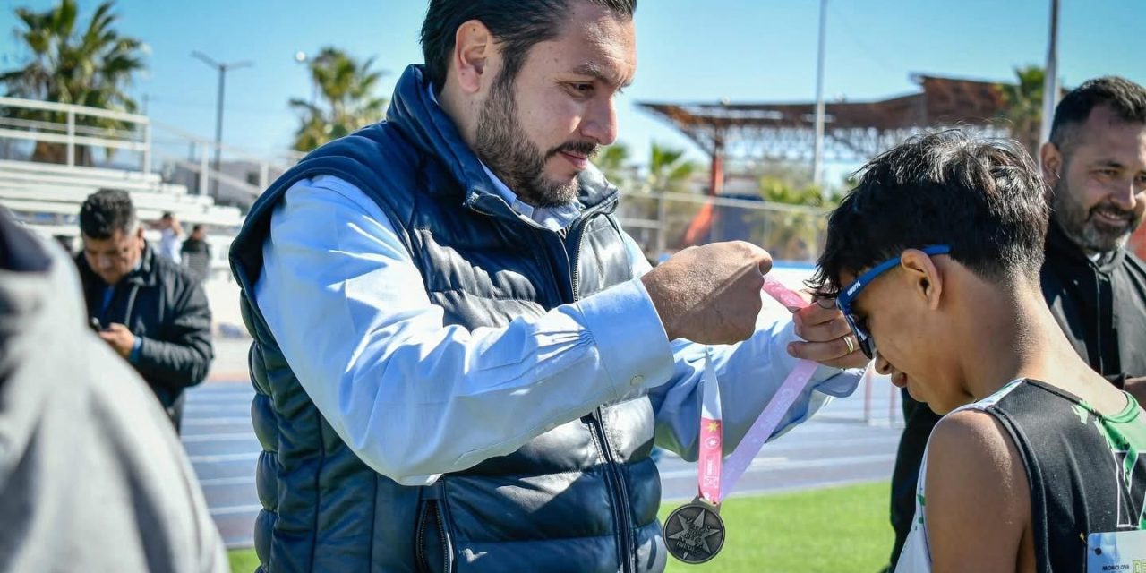 Respalda Carlos Villarreal a deportistas monclovenses