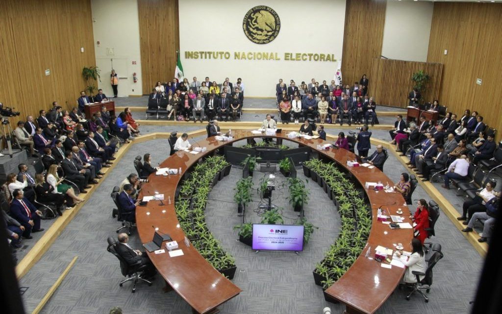 INE detecta errores en lista de candidatos para elección judicial