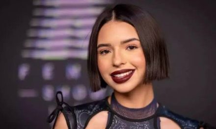 ¿Se quiere parecer a Belinda? Así es el drástico cambio de look de Ángela Aguilar