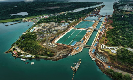 Panamá califica como falso anuncio de EE.UU. sobre peajes del canal