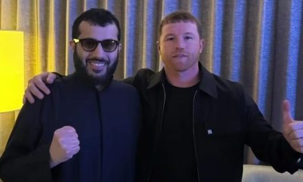 ¡Bombazo en el boxeo! Canelo Álvarez firma acuerdo para pelear en Arabia Saudita