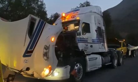 Caos vial en la carretera 57