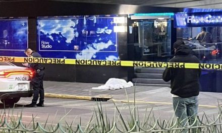 Extranjero es asesinado en la CDMX;  se hicieron pasar como repartidores para acribillarlo