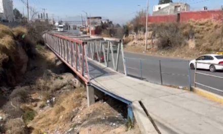 Desmantelan puente peatonal en Saltillo… venden sus partes al fierro viejo