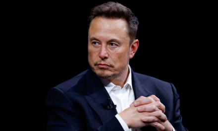 Elon Musk se burla de Sheinbaum y asegura que solo EE.UU. puede derrotar a los cárteles