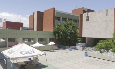 Fatal volcadura en carretera Saltillo-Torreón