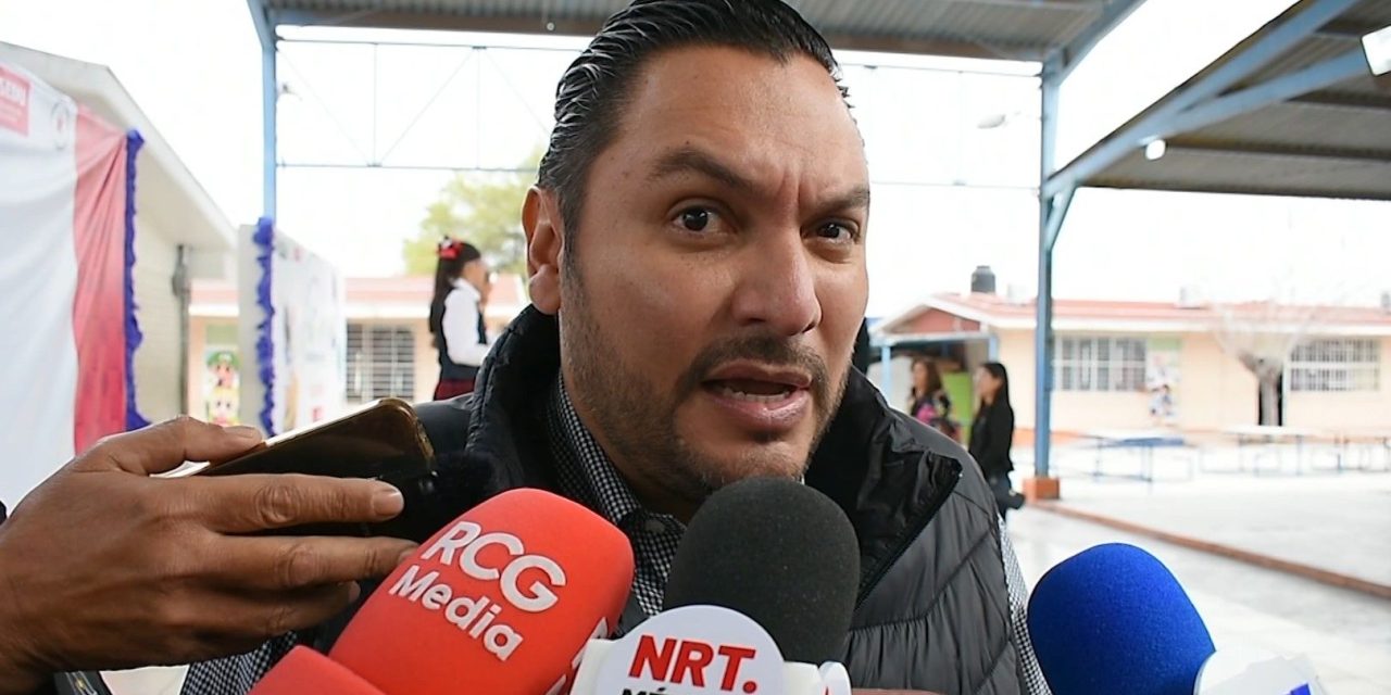 Se realiza feria del empleo en Monclova