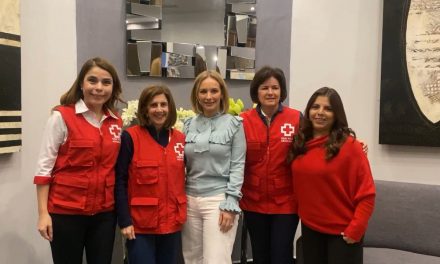 Presidenta de Fundación RCG se reúne con Patronato de la Cruz Roja