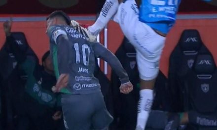 James Rodríguez sufre fuerte agresión en la victoria de León sobre Pachuca
