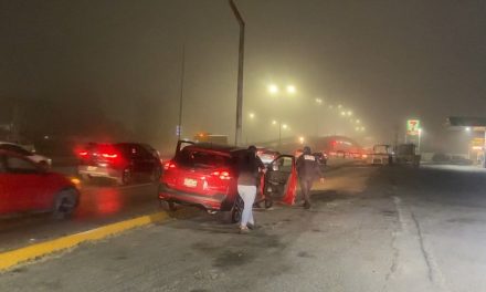 La neblina ocasionó un accidente en Saltillo