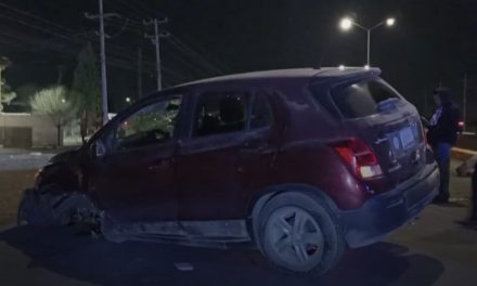 Saltillo: Mujer imprudente conducía bajo los efectos del alcohol y al chocar lesiona a su propia hija