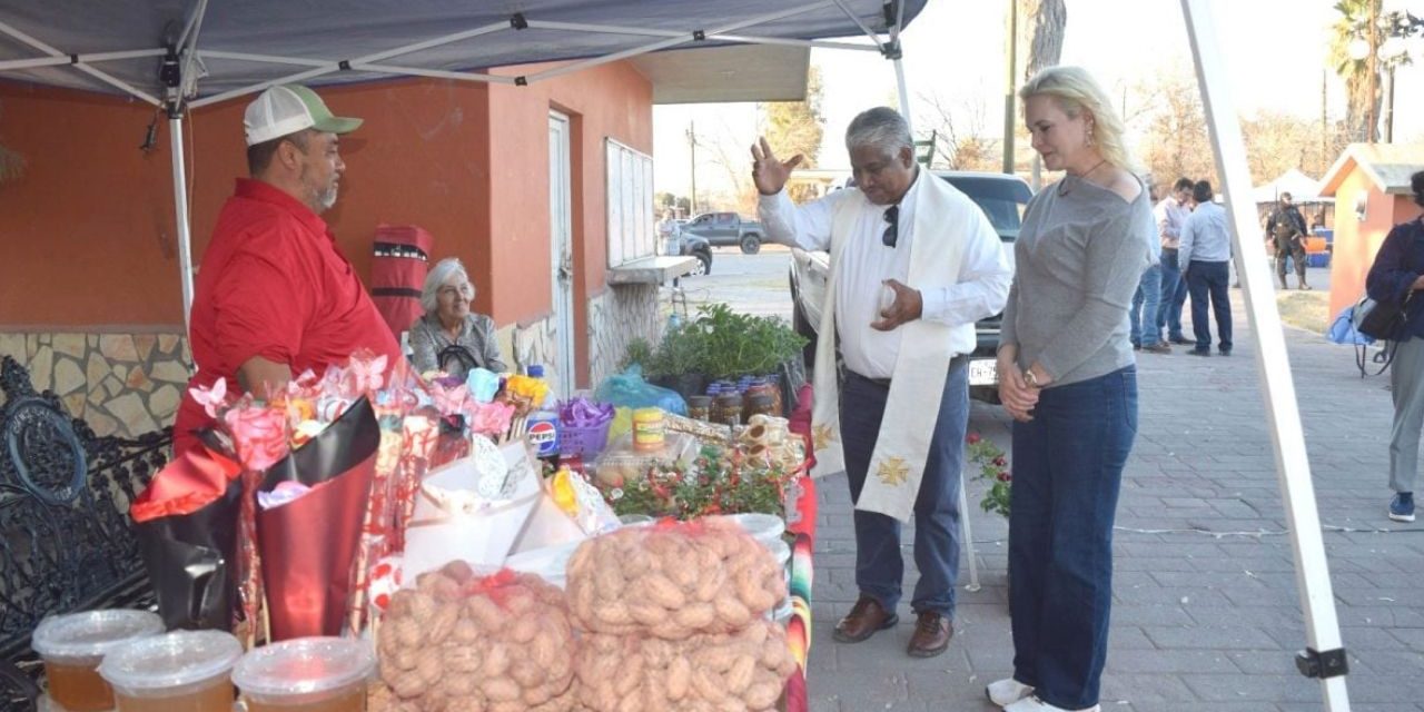 Encabeza Laura Jiménez el Corredor Artesanal