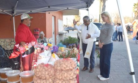 Encabeza Laura Jiménez el Corredor Artesanal
