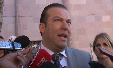 Rindió informe diputado Felipe González