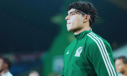 Feyenoord hace oficial la incorporación del mexicano Stephano Carrillo