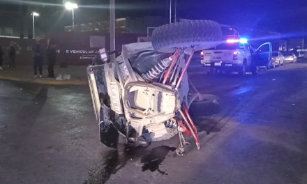 Saltillo: Tras fuerte choque detienen a tres menores, provocaron cuantiosos daños