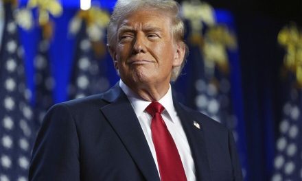 ¡Cumplió su promesa! Trump confirma aranceles a México y Canadá a partir del 4 de marzo
