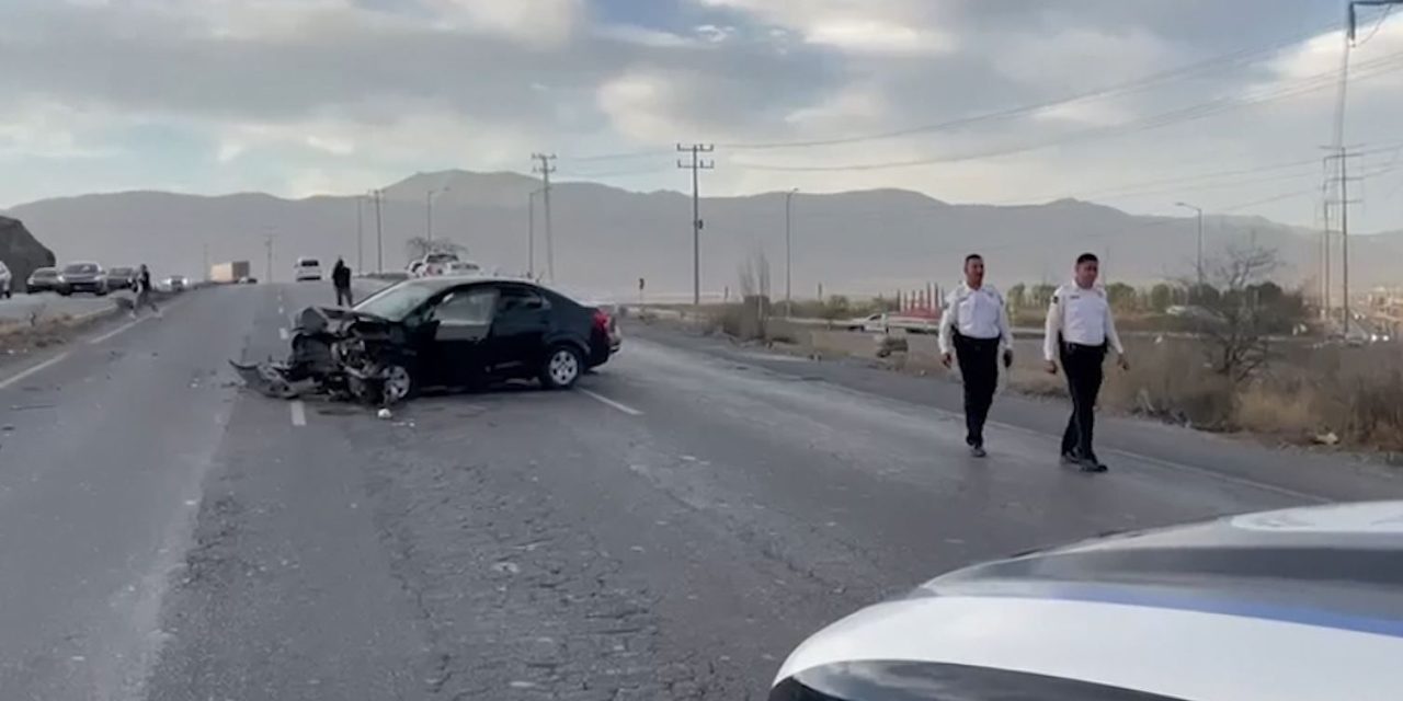 Choque frontal en libramiento Flores Tapia deja un muerto