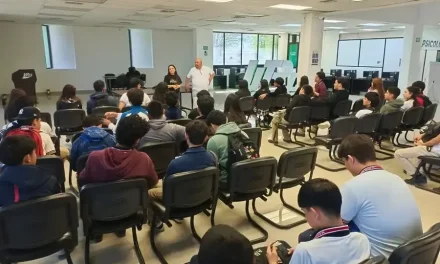 Lleva UTRCC oferta educativa a jóvenes de la región
