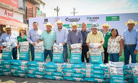 Entregan semilla de sorgo a productores de Monclova
