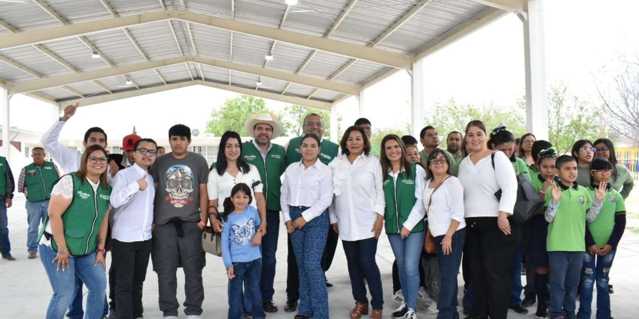 Entregan techo en el Centro de Atención Múltiple de Sabinas