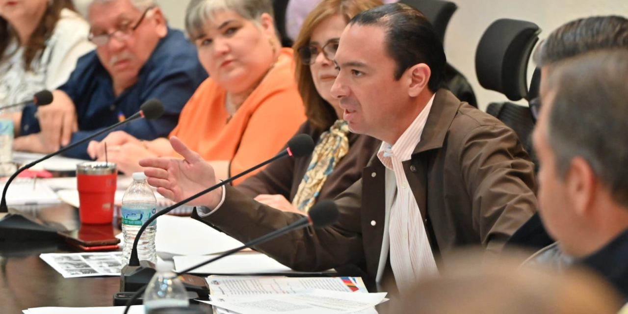 Aprueba Cabildo de Acuña subasta de vehículos y recursos a seguridad