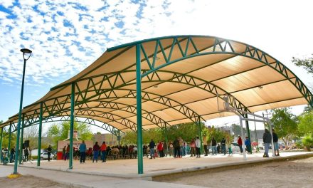 Entrega Román Cepeda nueva techumbre y anuncia nuevas obras