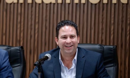 Celebra Javier Díaz anuncio de nuevo Hospital General para Saltillo