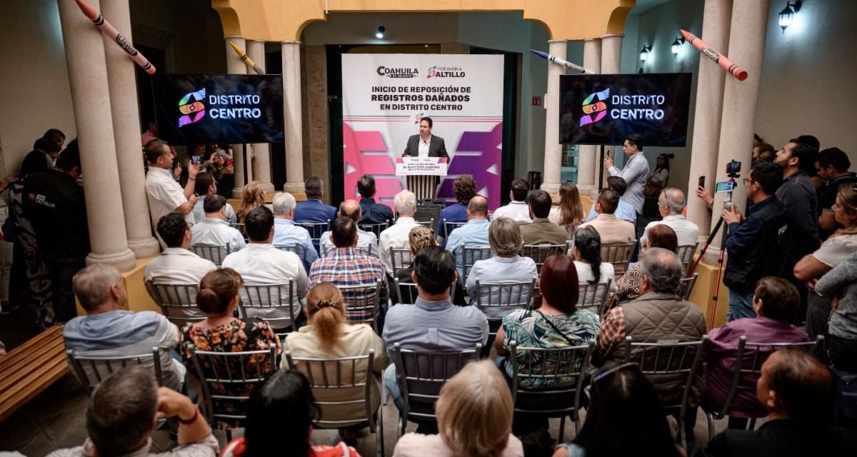 Trabaja Javier Díaz en reparación de registros dañados