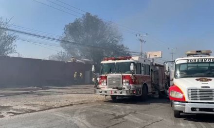 Aparatoso accidente provoca incendio en Boulevard Vito Alesio Robles