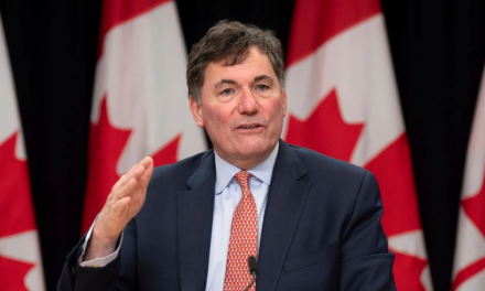 Canadá responde a Trump con aranceles a importaciones de Estados Unidos