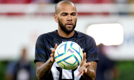 Pumas demanda a Dani Alves ante el TAS por incumplimiento de contrato