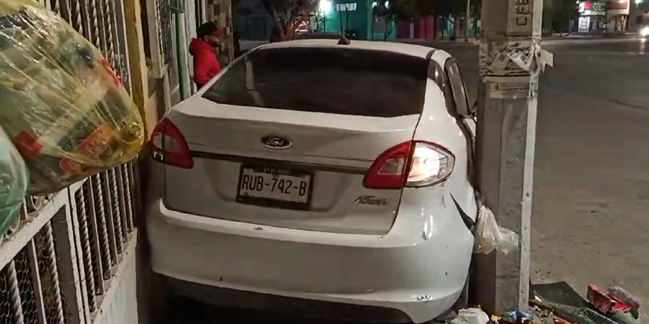 Saltillo: Conductor se da a la fuga tras provocar accidente en Valle de las Torres