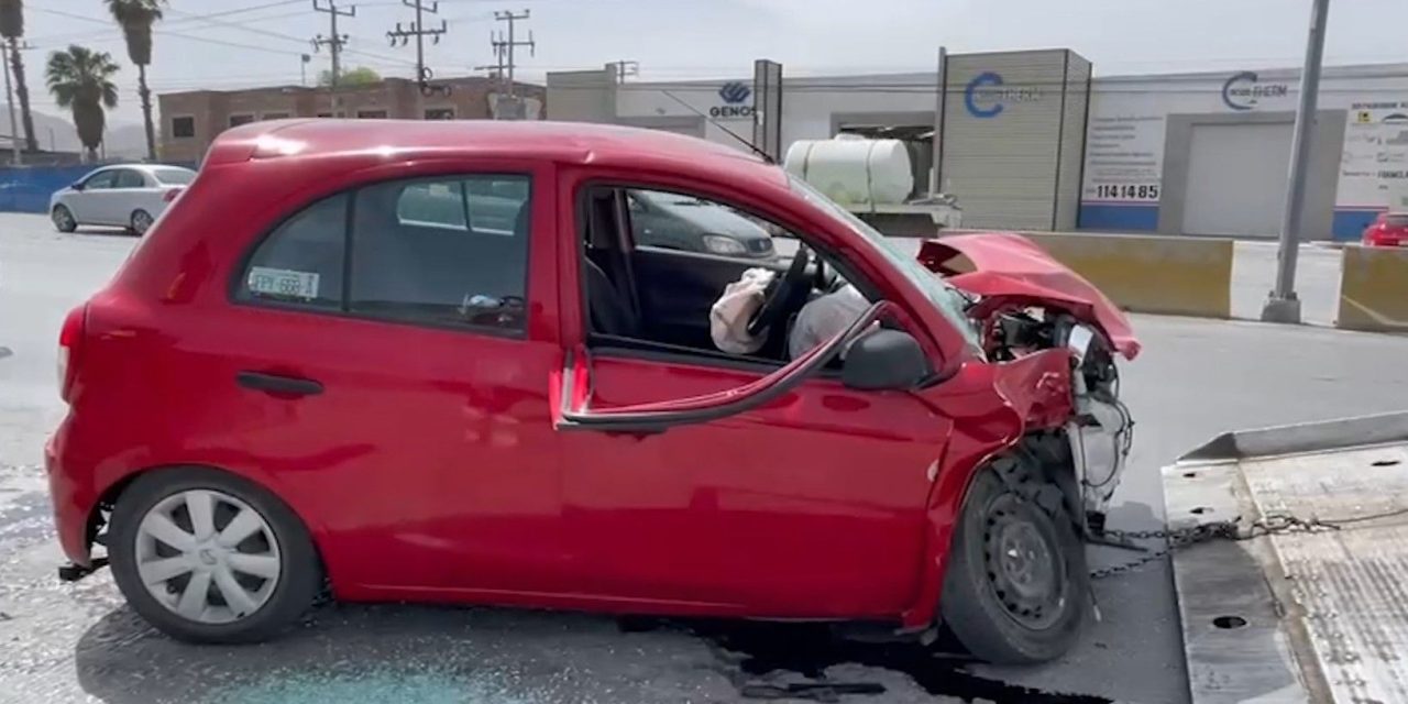 Da vuelta prohibida en «U «y provoca accidente en Saltillo