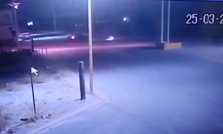 Ebrio conductor derriba a un menor en Parras