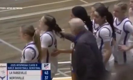 Entrenador de basket es despedido por agredir a una jugadora